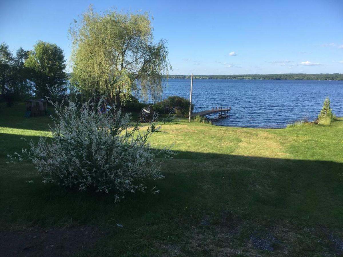 La Grange Sur Le Lac App A Et B Saint Romain Exterior foto
