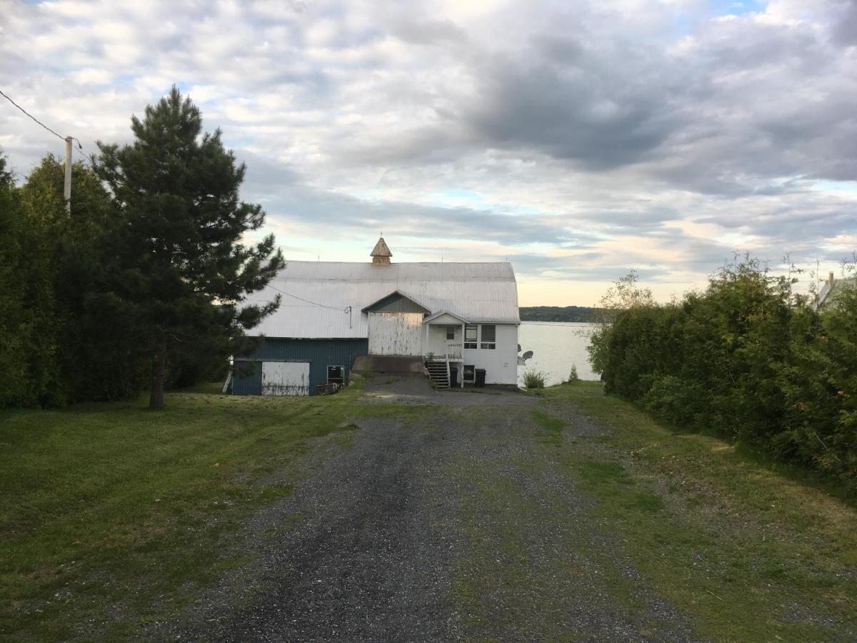 La Grange Sur Le Lac App A Et B Saint Romain Exterior foto